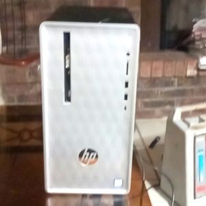I am selling a Hp desktop